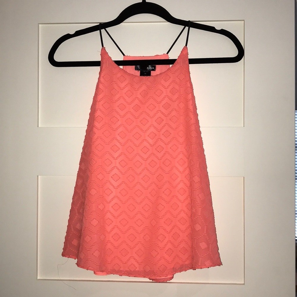 Bloomingdales coral top. NWT.